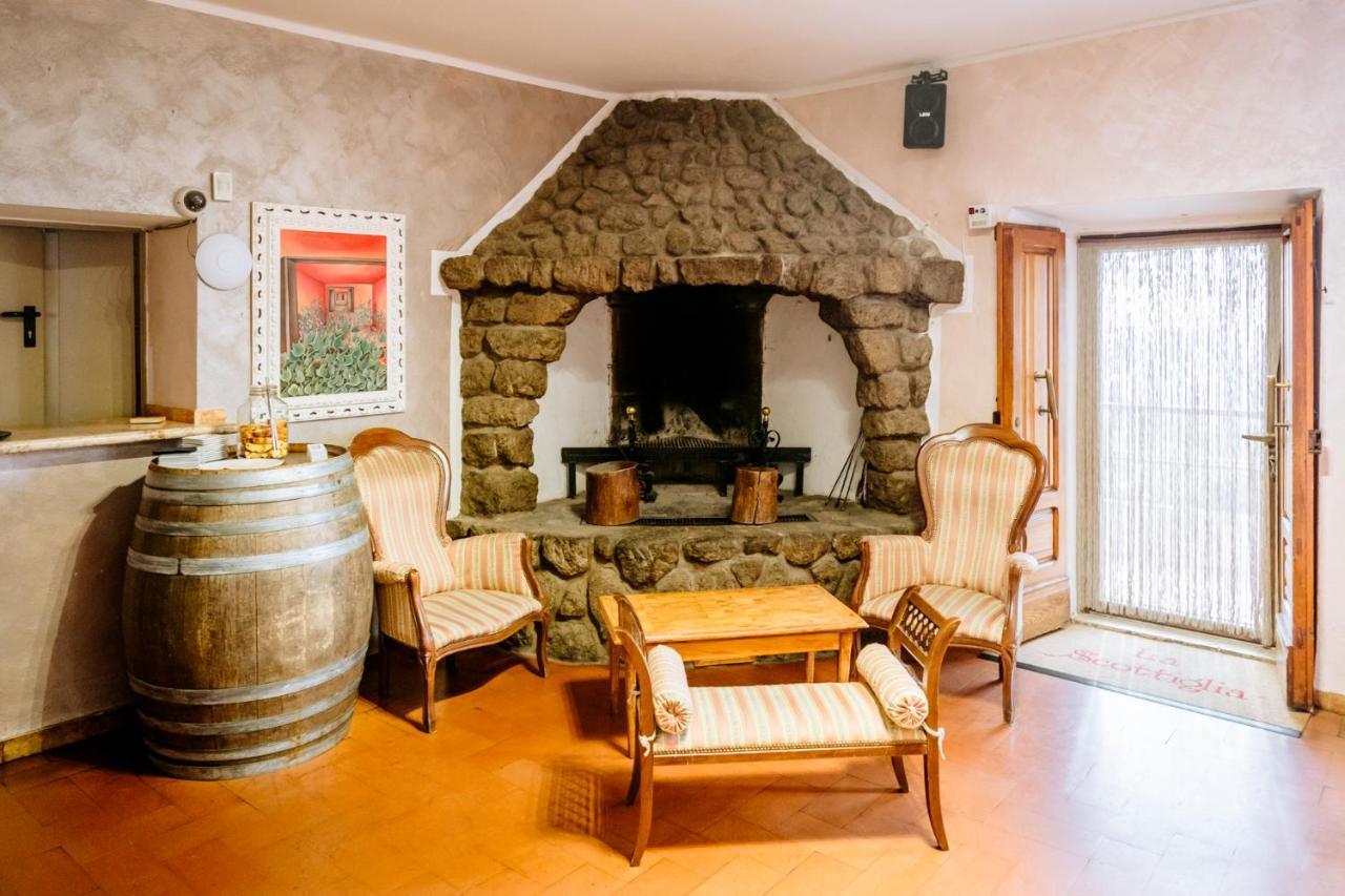 Hotel La Scottiglia E Ristorante Seggiano ภายนอก รูปภาพ